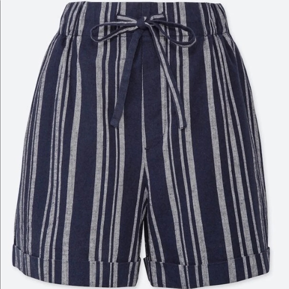 Uniqlo Women's Linen Relaxed Shorts Striped